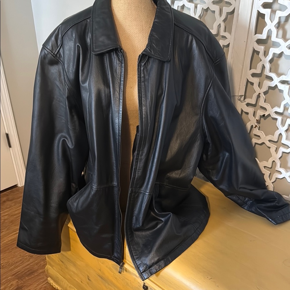 Men's Classic Black Leather Jacket